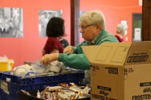 Seniors volunteer to help with Meals on Wheels